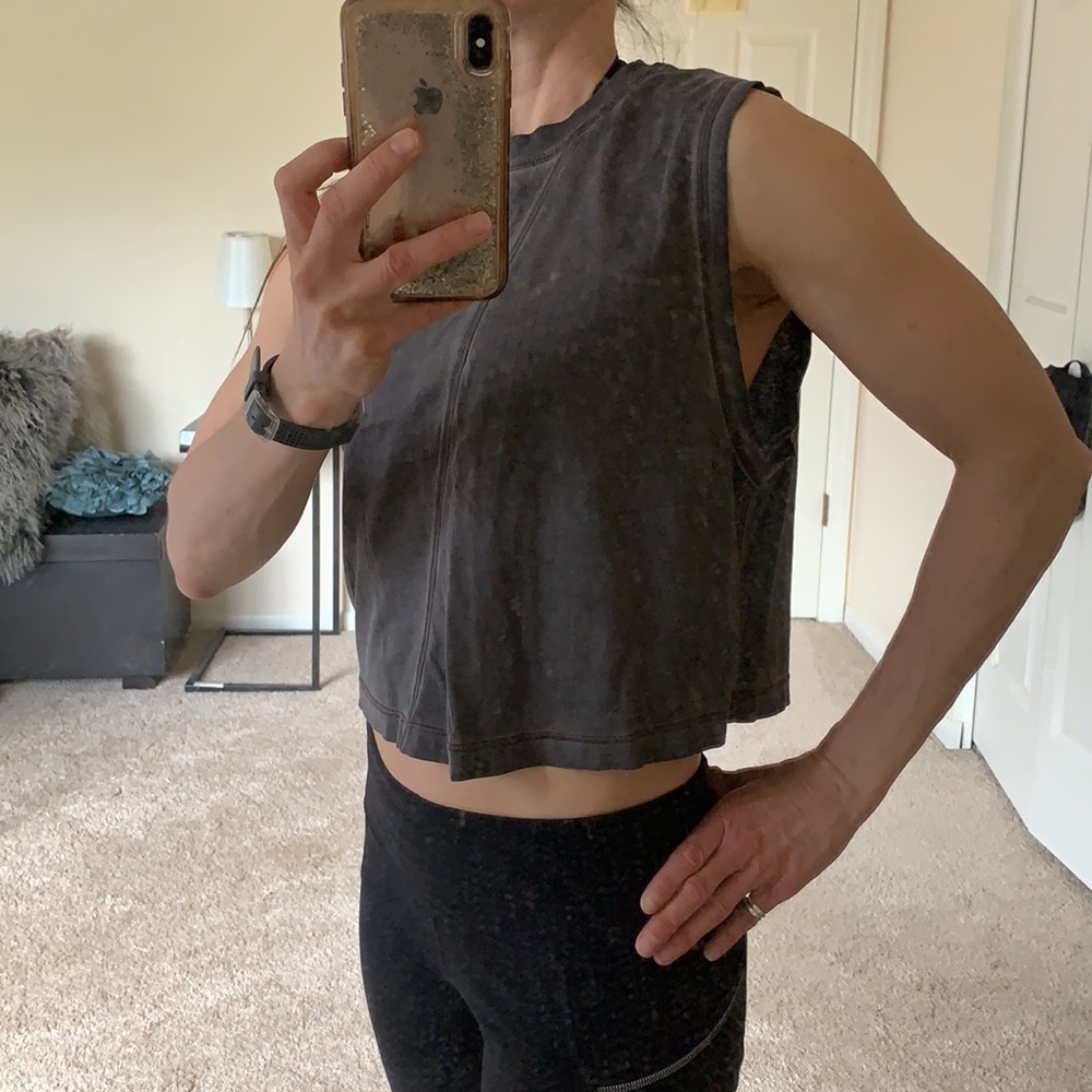 Lululemon Smoked Gray Crop Top - Picture 3 of 7